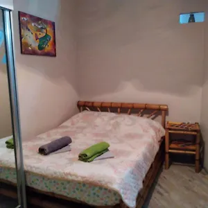 https://hostel-retro.batumihotels.net