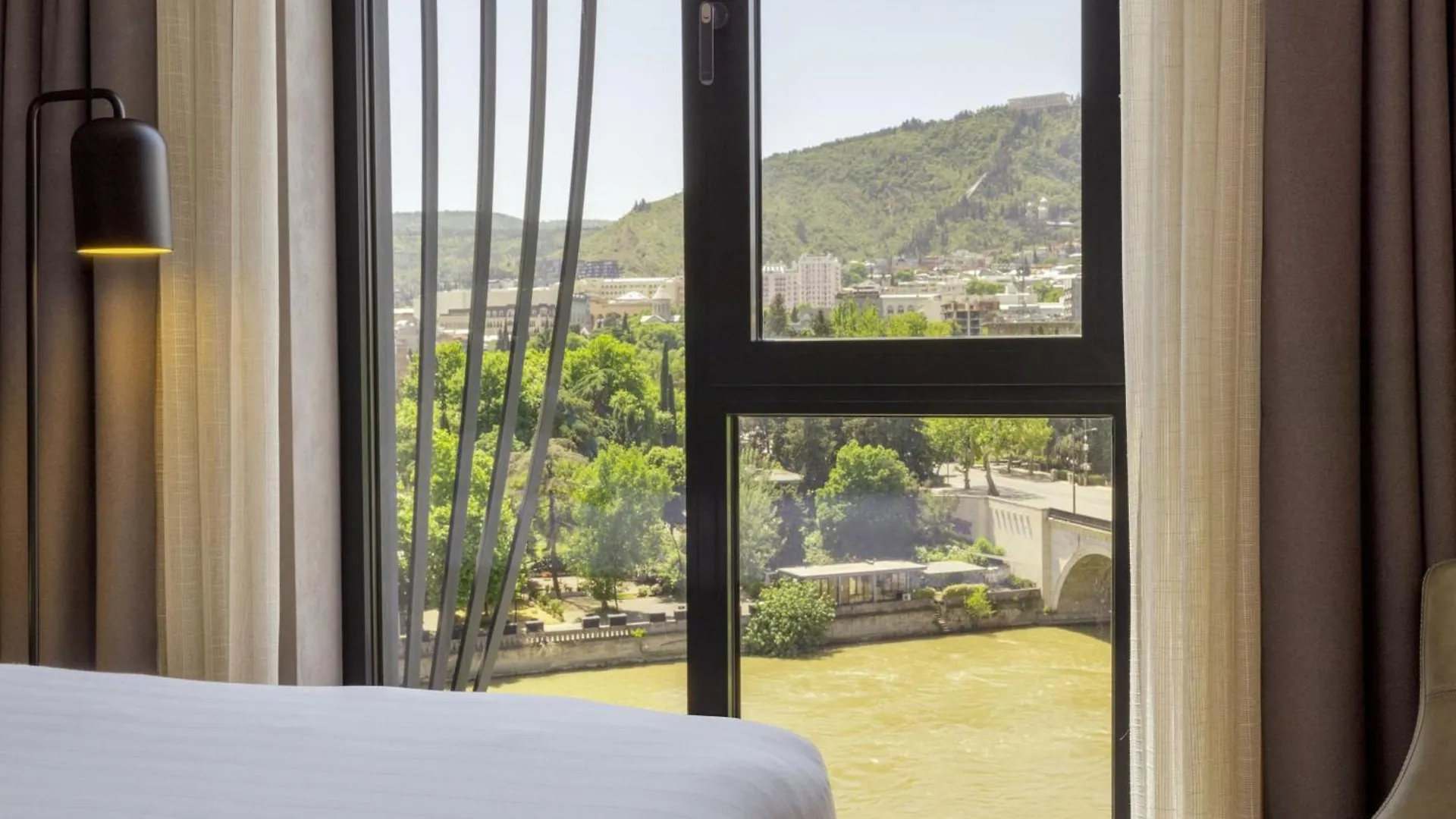 Moxy Tbilisi Hotel 4*,